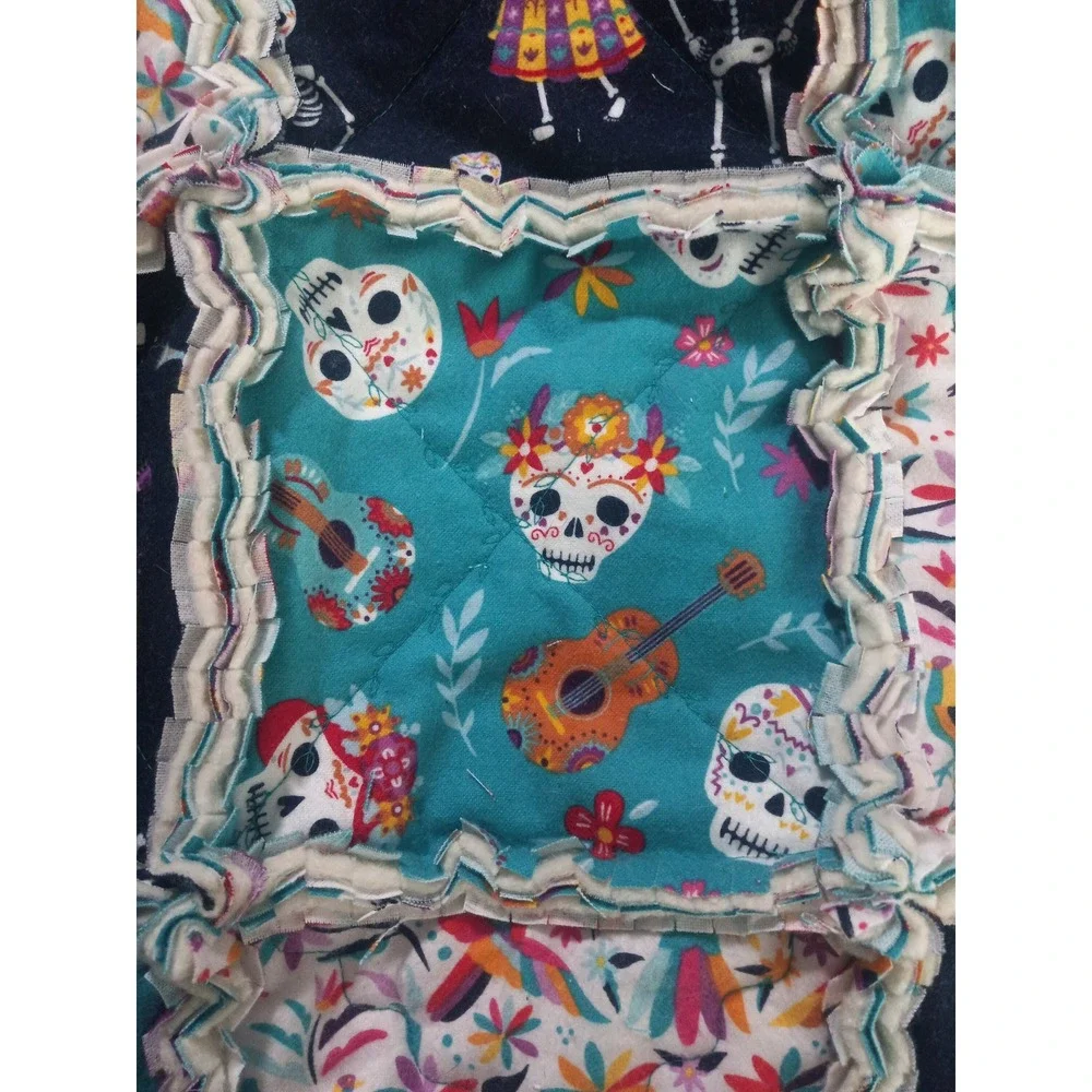 Handmade Rag Quilt, Throw - Dia‎ de Los Muertos Theme
